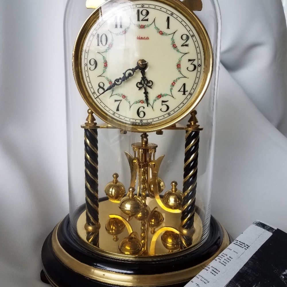 VINTAGE Haco ANNIVERSARY CLOCK  "Black Beauty"
